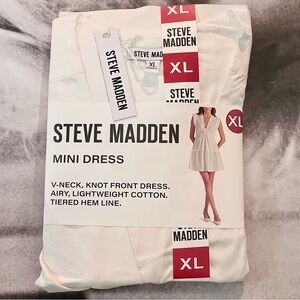 Steve Madden White V-Neck mini dress size XL NWT